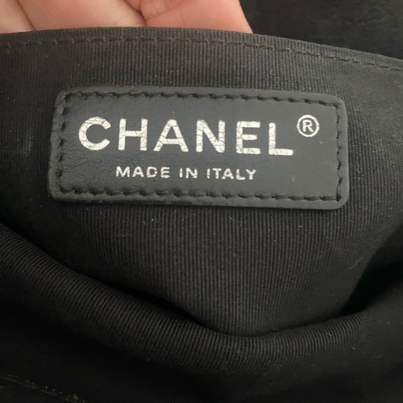 CHANEL Medium Boy Reverso Flap - Picture 5 of 5